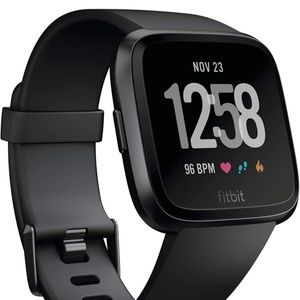 EUC Fitbit Versa comes with Four Bands